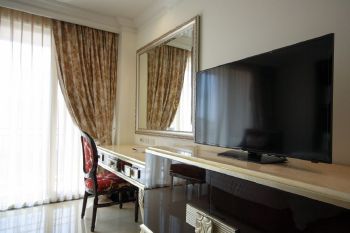 Deluxe Double (Room Only) - LK President